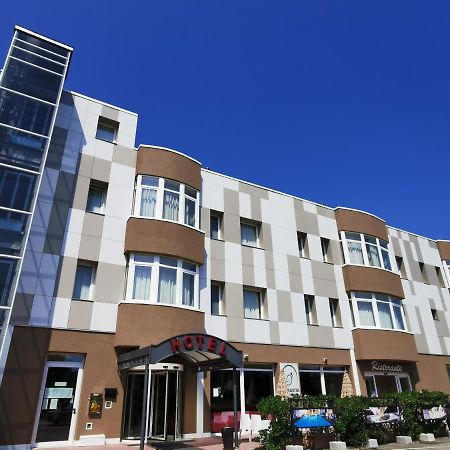 Hotel Formula & Puravita Spa Розолина Экстерьер фото